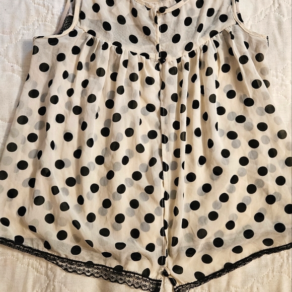 Beige and Black Polkadot Top - Picture 3 of 9